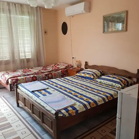 Daskalovi بالشيك